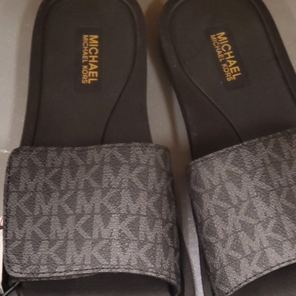 MICHAEL KORS SLIDERS - Picture 1 of 6